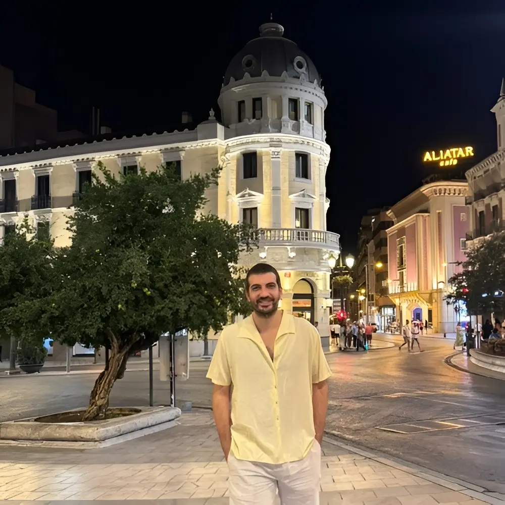 Dani en el centro de Granada